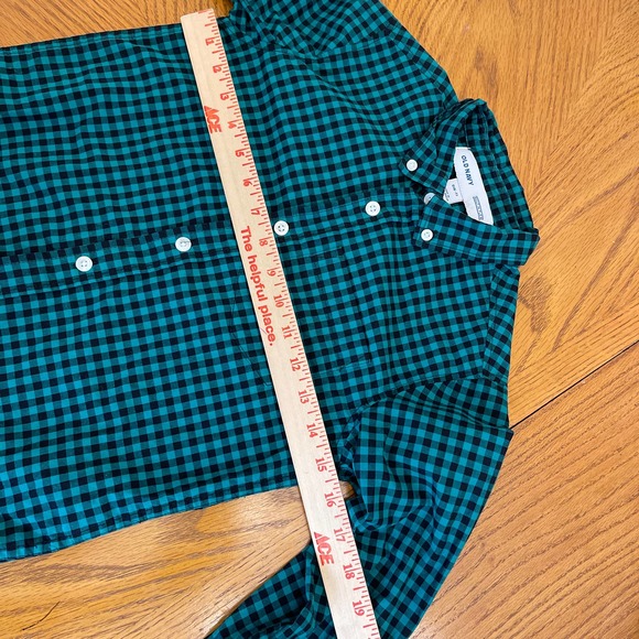 Old Navy Checked Shirt Boys Sz S (6-7) slightly used - Picture 4 of 6